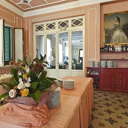 Hotel Maestoso